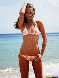 Jessica Clarke Is Very Sexy In Bikni