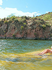 Nude Cali In Shallow Wather #04