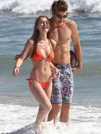 Hot Nathalia Ramos In Bikini #03