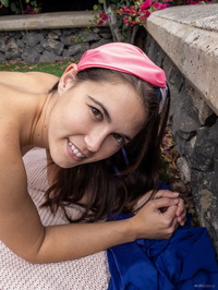 Presenting Nina Sphinx #02