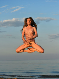 Leanne Shows Naked Flexible Body #11