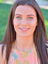 Lana Shows Her Great Body #09