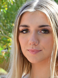 Exposing That Butt #10