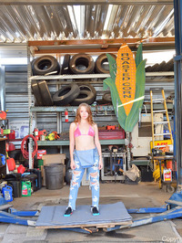 Garage Girl #05