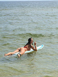 Pussy Flasher Surfs Up #01