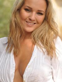 Jodie Gasson Faro Ruins #00