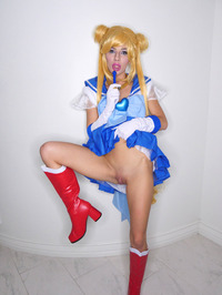 Sailor Moon's Fuck Machine #04