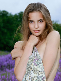 Natural beauty Elle Tan is a lover of the great outdoors #05