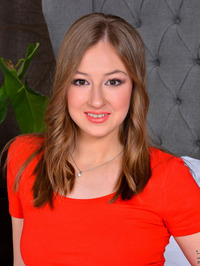 Along Cums Larissa #00