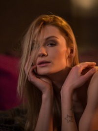 Bedroom Temptress #09