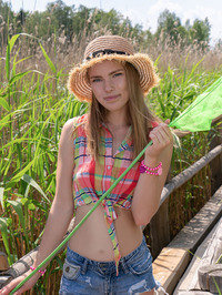 Hottie with nice tits #00