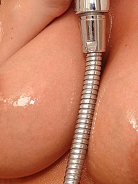 Carmen Gemini shower time