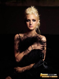 Ashlee Simpon photos