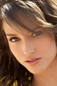 Malena Morgan Exposes Her Perfect Tits