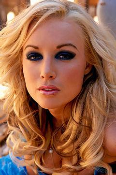 Beauty Blonde Kayden