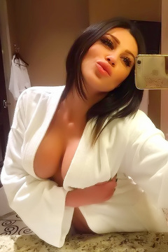 Serbian Bombshell Stanija Dobrojevic