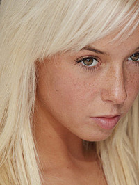 Megan in puffy when wet #03